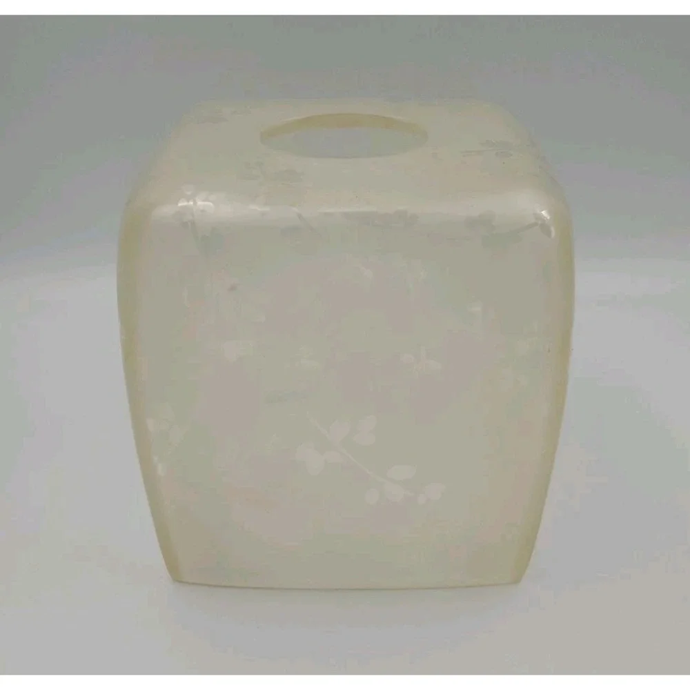 Kate Spade New York Frosted‎ Floral Tissue Box Cover Square Vanity Bath Decor